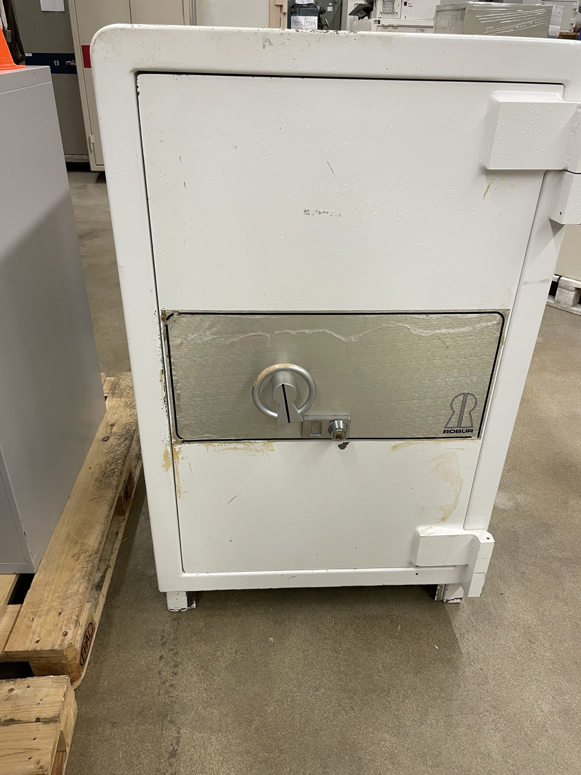Robur värdeskåp modell 900 med 285 skyddspoäng godkänd kontantskydd 1.700.000 kr eller 40 vapenpoäng - Bild 2